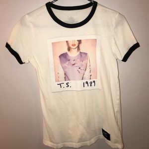 Taylor Swift 1989 Authentic Concert Tee